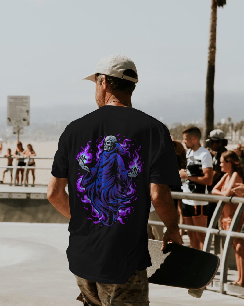 Oversized T-Shirt with Nightmare Graphic Print